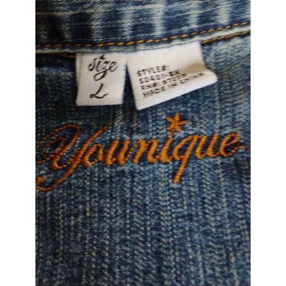 Younique brand Denim Cropped Jacket - Size: Large (1161) - Picture 5 of 8